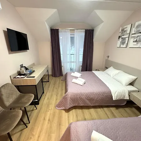 Park House Family Aparts Aparthotel Polyana (Transcarpathia)